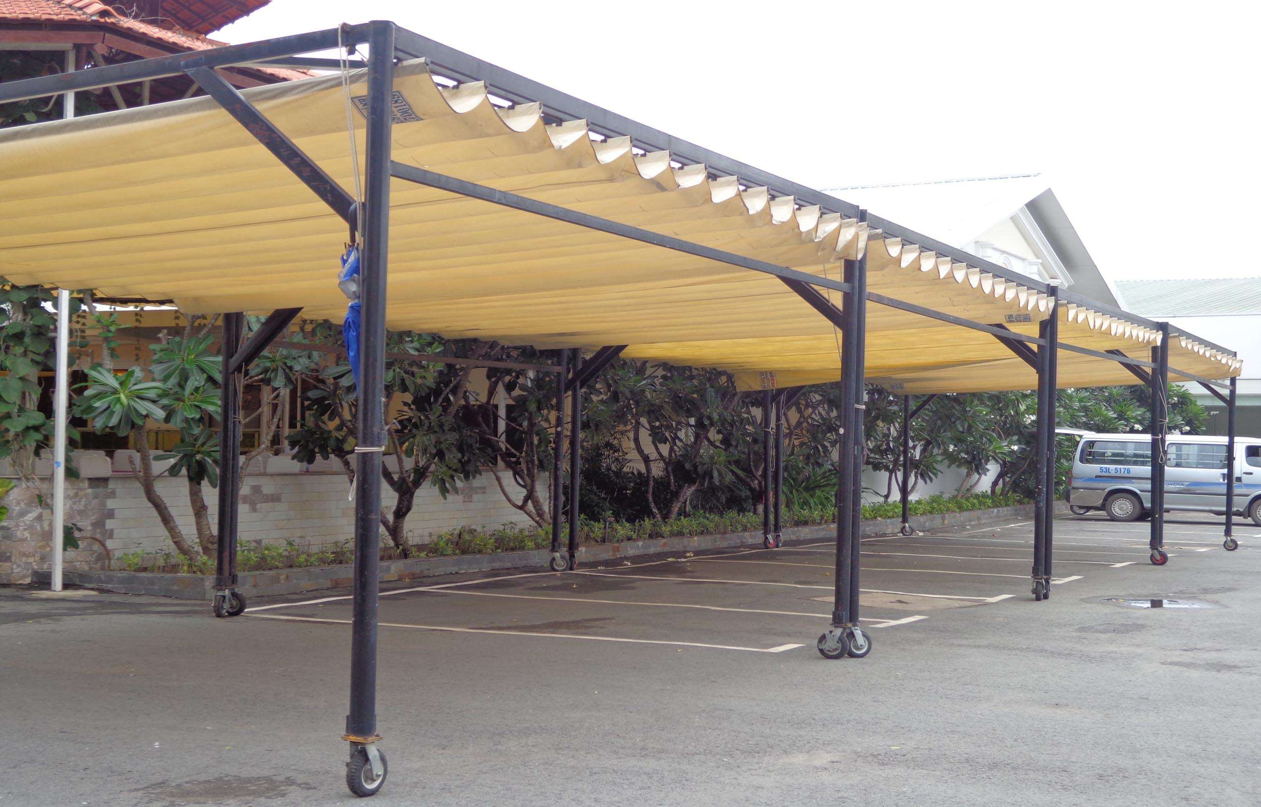 Lắp mái xếp di động bằng thanh trượt